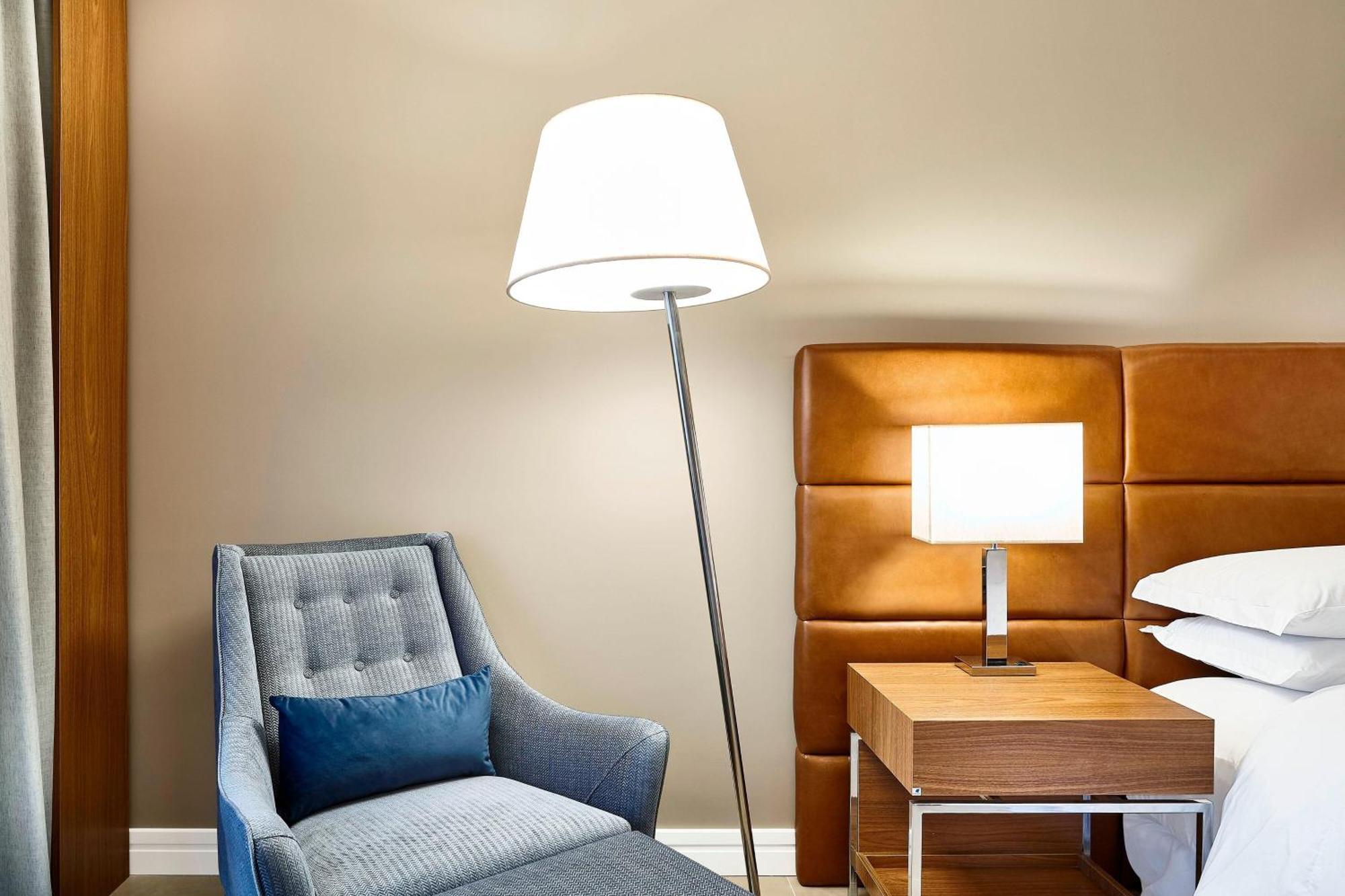 Sheraton Santos Hotel Екстер'єр фото Floor lamp