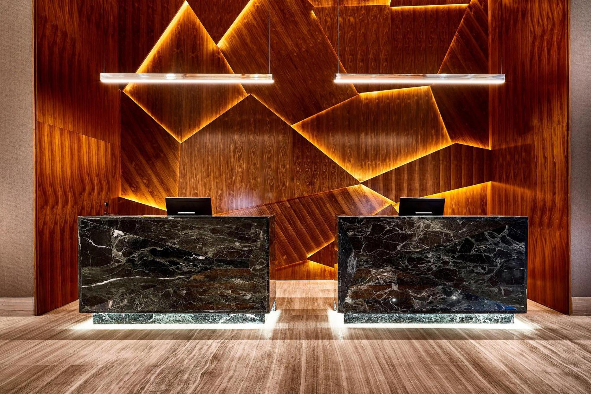 Sheraton Santos Hotel Екстер'єр фото The reception desk at the hotel